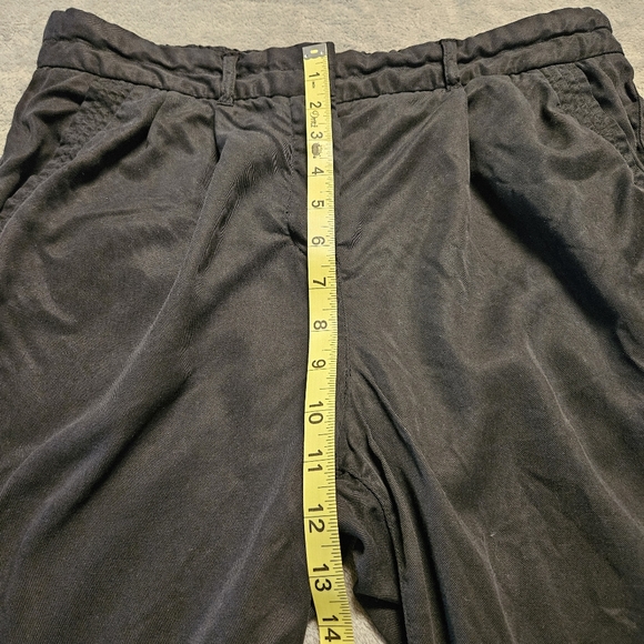 Wilfred Aritzia Black Trouser Ankle Pleated Pants Size 8 - Picture 7 of 9